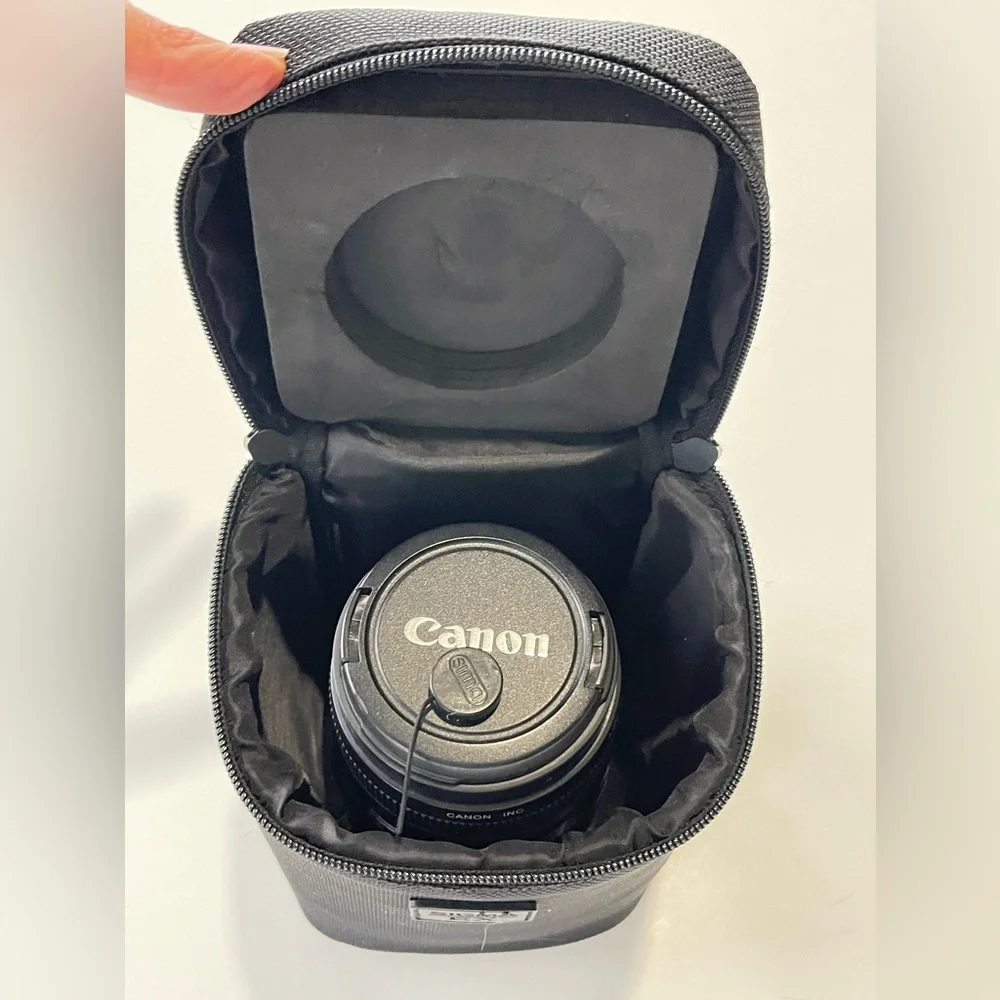 CANON 75-300mm f/4-5.6 III ZOOM LENSES